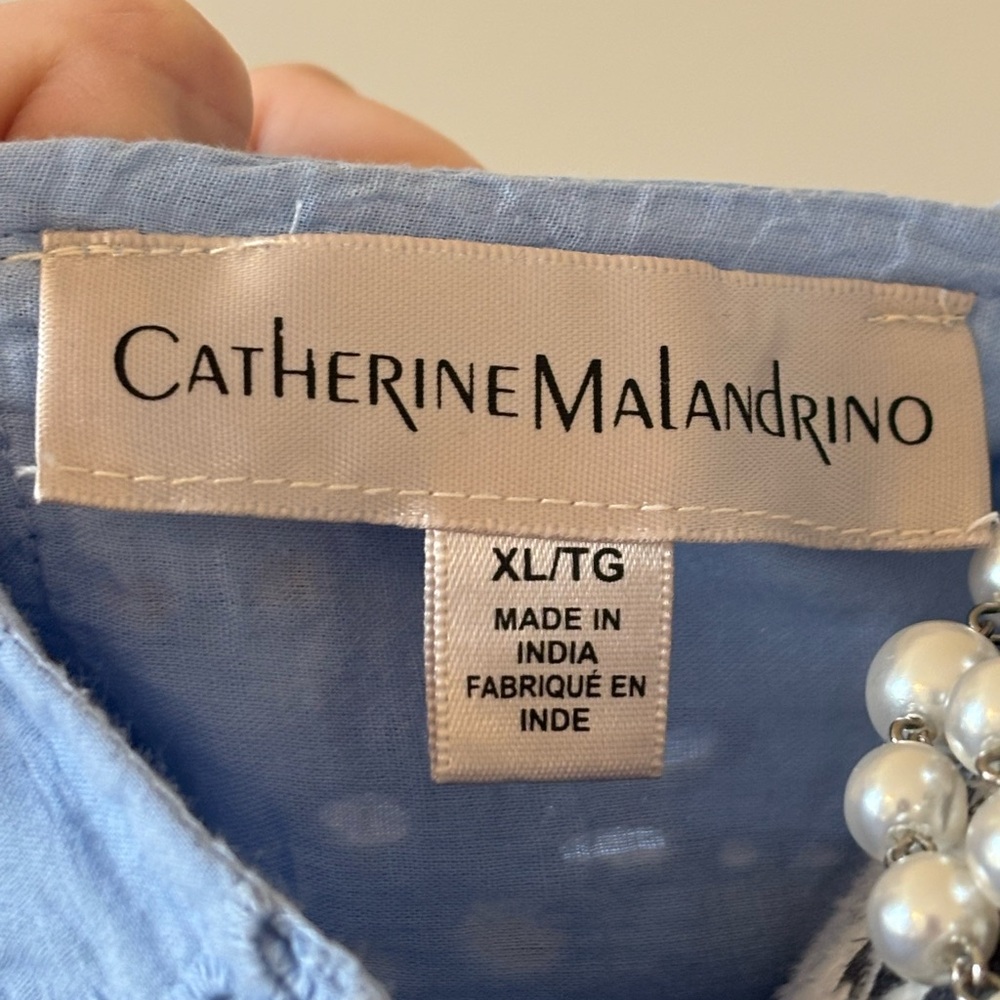 Catherine Malandrino- women’s Blue Eyelet Ruffle Sleeve Top, lined, size XL - Picture 8 of 10
